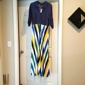 Multi fabric mid sleeve dress.